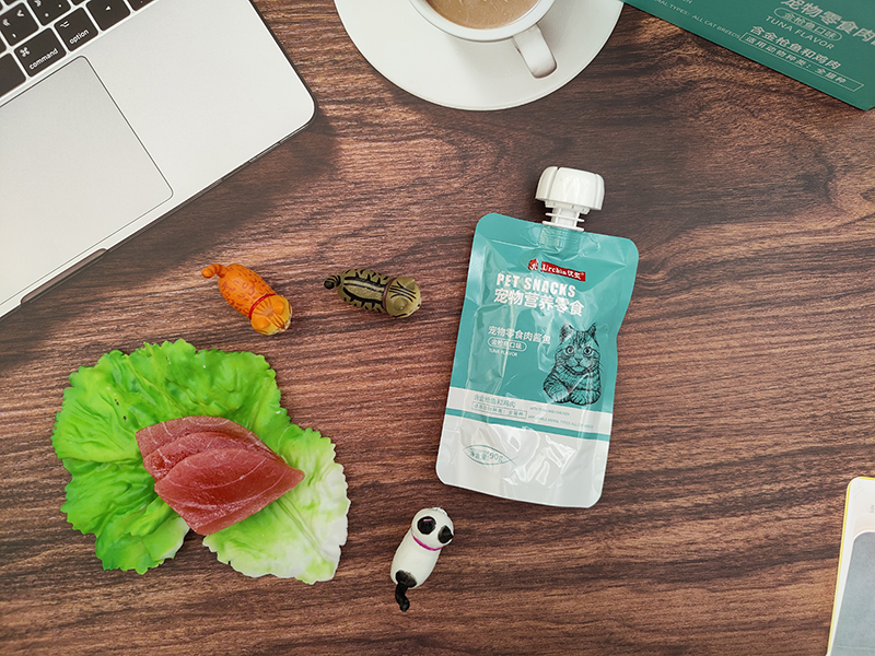 寵物營養(yǎng)零食 金槍魚口味肉醬包1.jpg